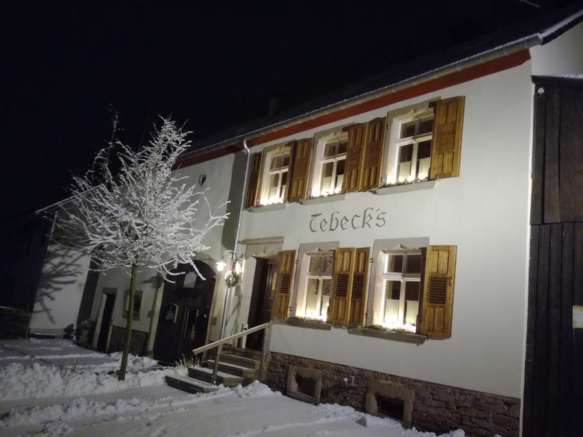 Ferienwohnungen Bistro Tebecks Wadern ภายนอก รูปภาพ